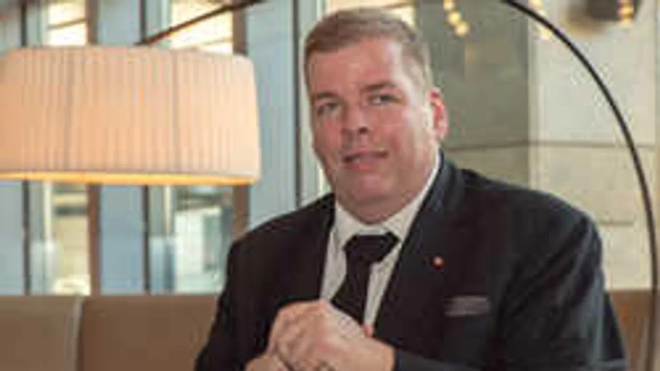 Óriási döntés Schmuck Andor szerelmi életében, nem korai ez még?