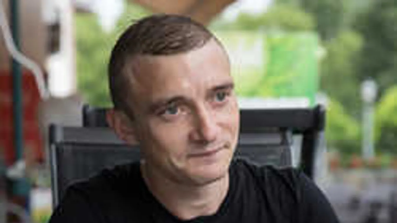 Megtaláltuk Utasi Árpit, nem hiszed el, hol dolgozik a mesemondó