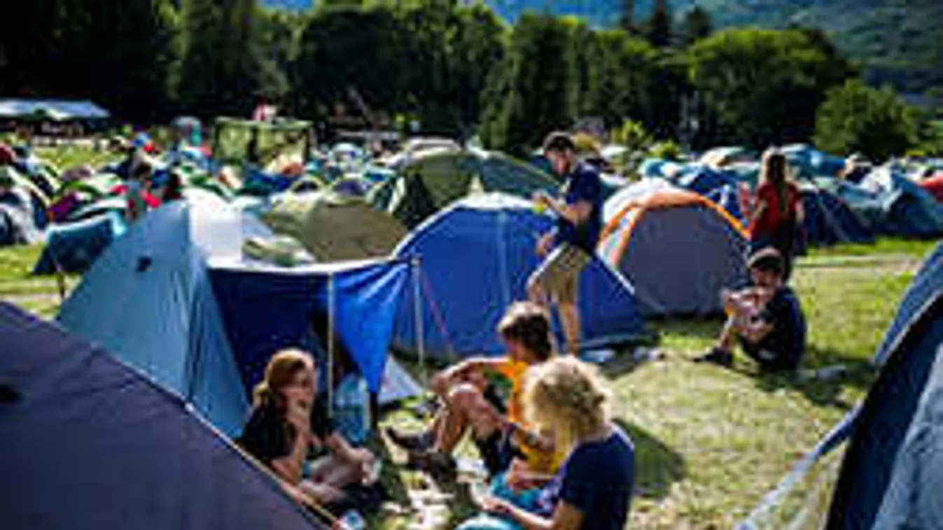 Így sózzák rá a szülőkre a drága hiteleket a bankok