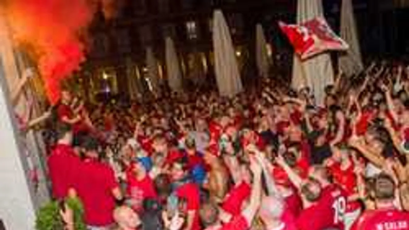 Eszelős huligán, a szökőkútban maszturbált a balhés drukker