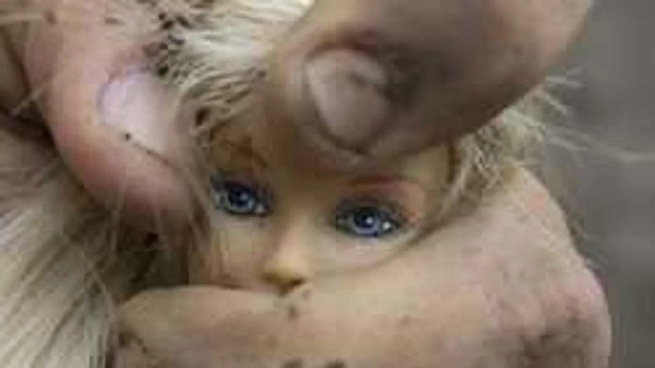 11 és 13 éves kislány intim testrészeit tapogatta a pakisztáni