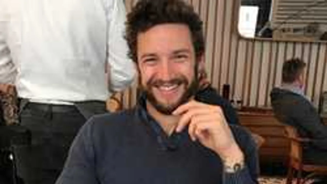 Váratlan, Shane Tusup a magyar nőknek segítene