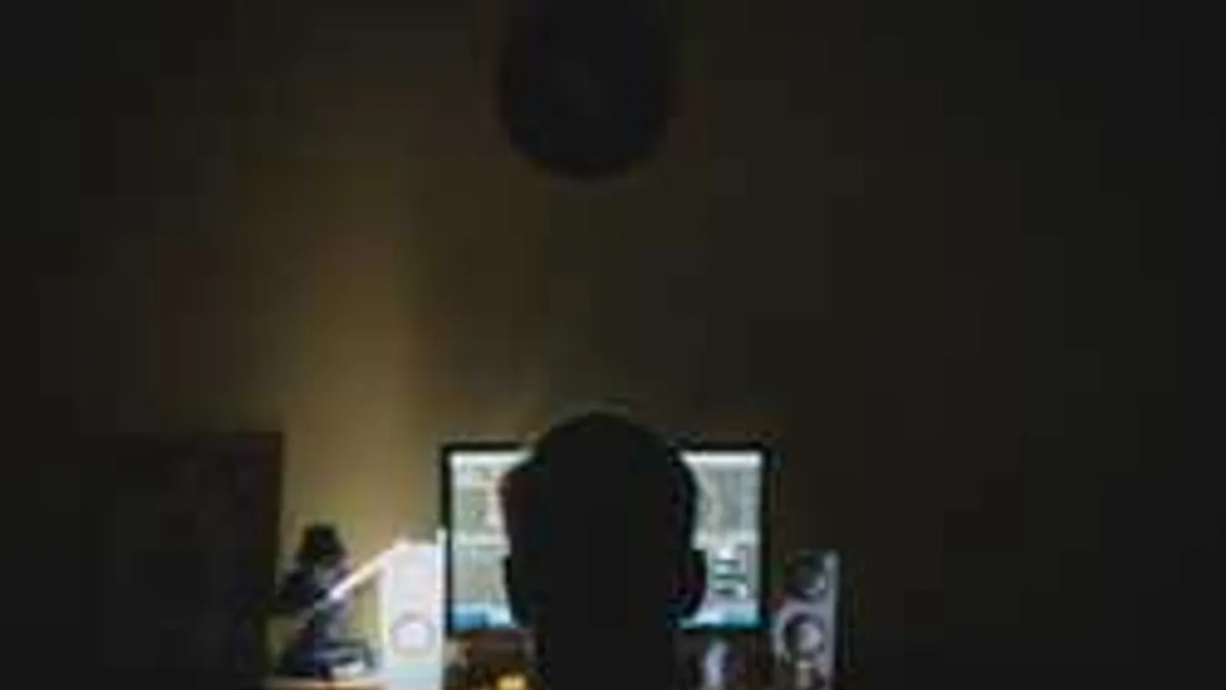 Döbbenetes, ennyi pedofil felvételt töröltek egy év alatt