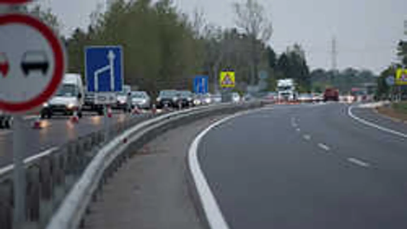 Komplett elmebaj, amit a Mitsubishi művelt Papkeszinél az országúton