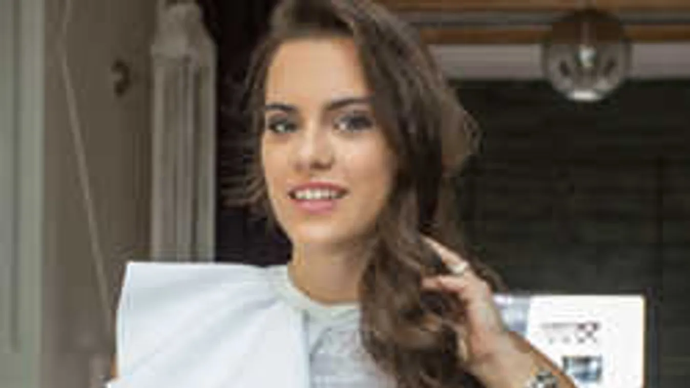 Hullik a haja a magyar szépségkirálynőnek: nincs diagnózis