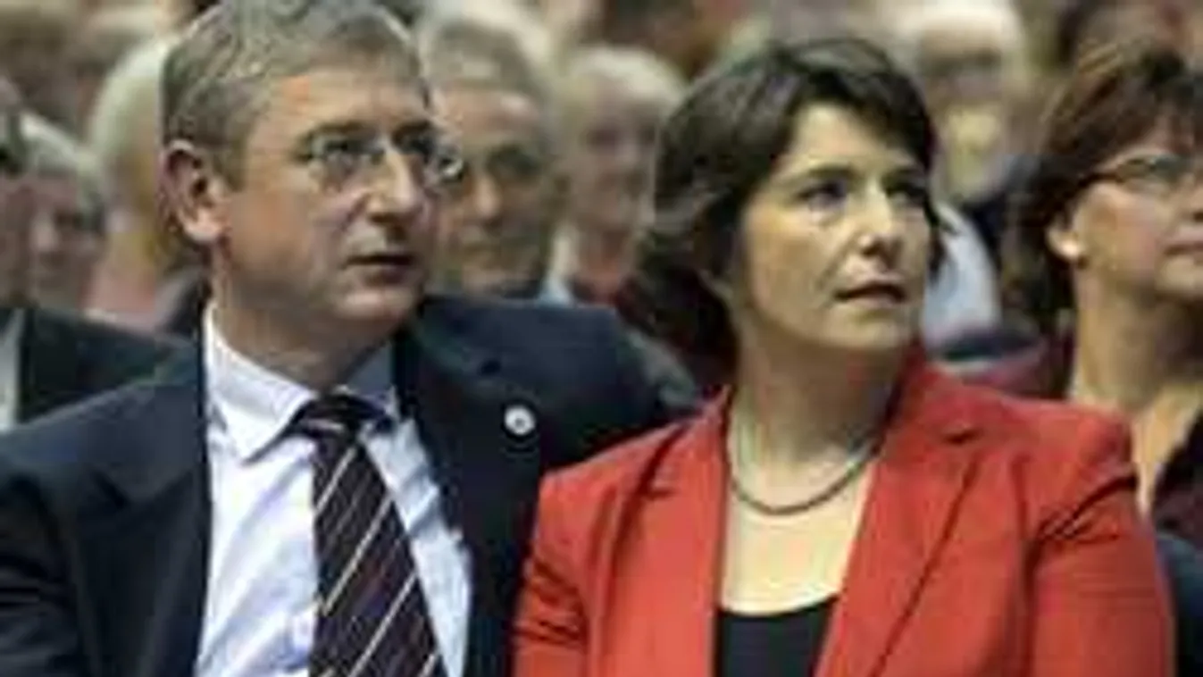 V4NA: Korrupt politikusokkal tárgyalt Gyurcsány Ferenc