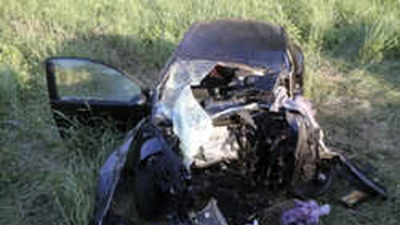 Buszbaleset Borsodban: mentőhelikoptert riasztottak este a gyerekekhez