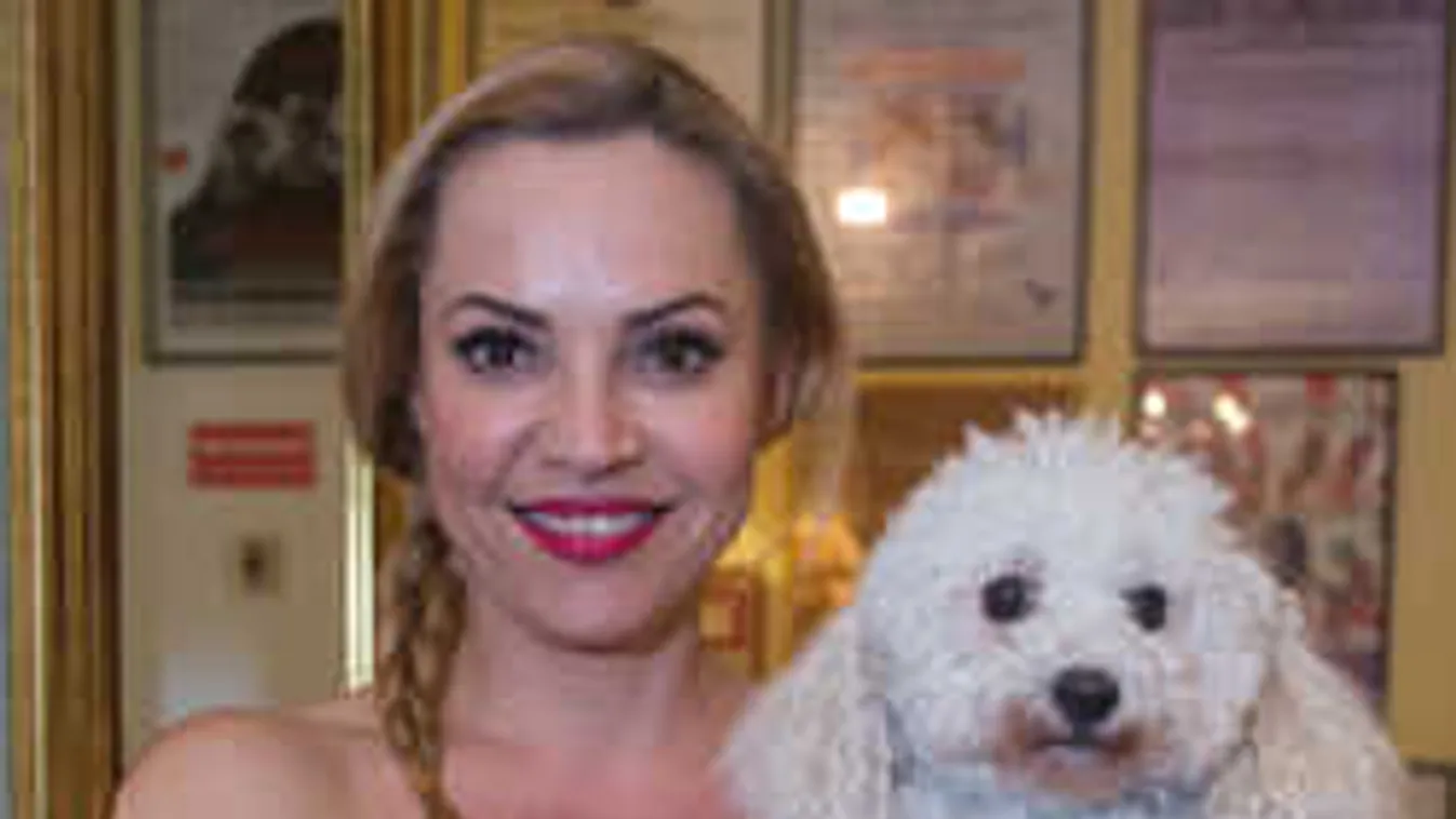 Nehezen dolgozza fel a szakítást a magyar énekesnő