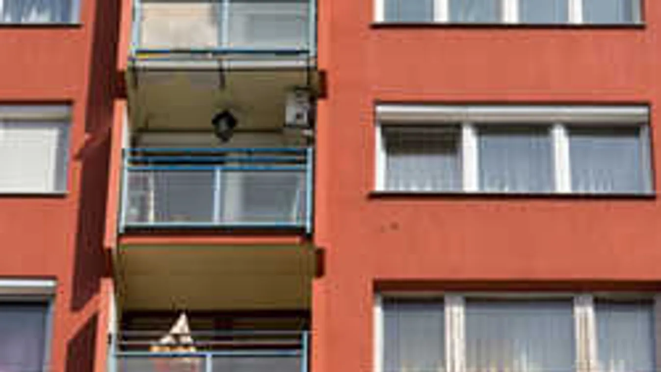 Borzalom Kőbányán: mélybe vetette magát egy tinédzser, szörnyethalt