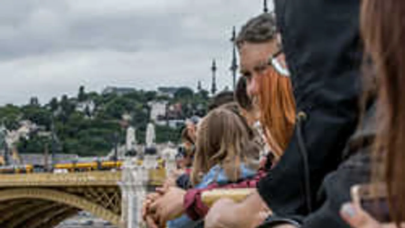 Dunai hajóbaleset, most merülnek a búvárok a Hableányhoz