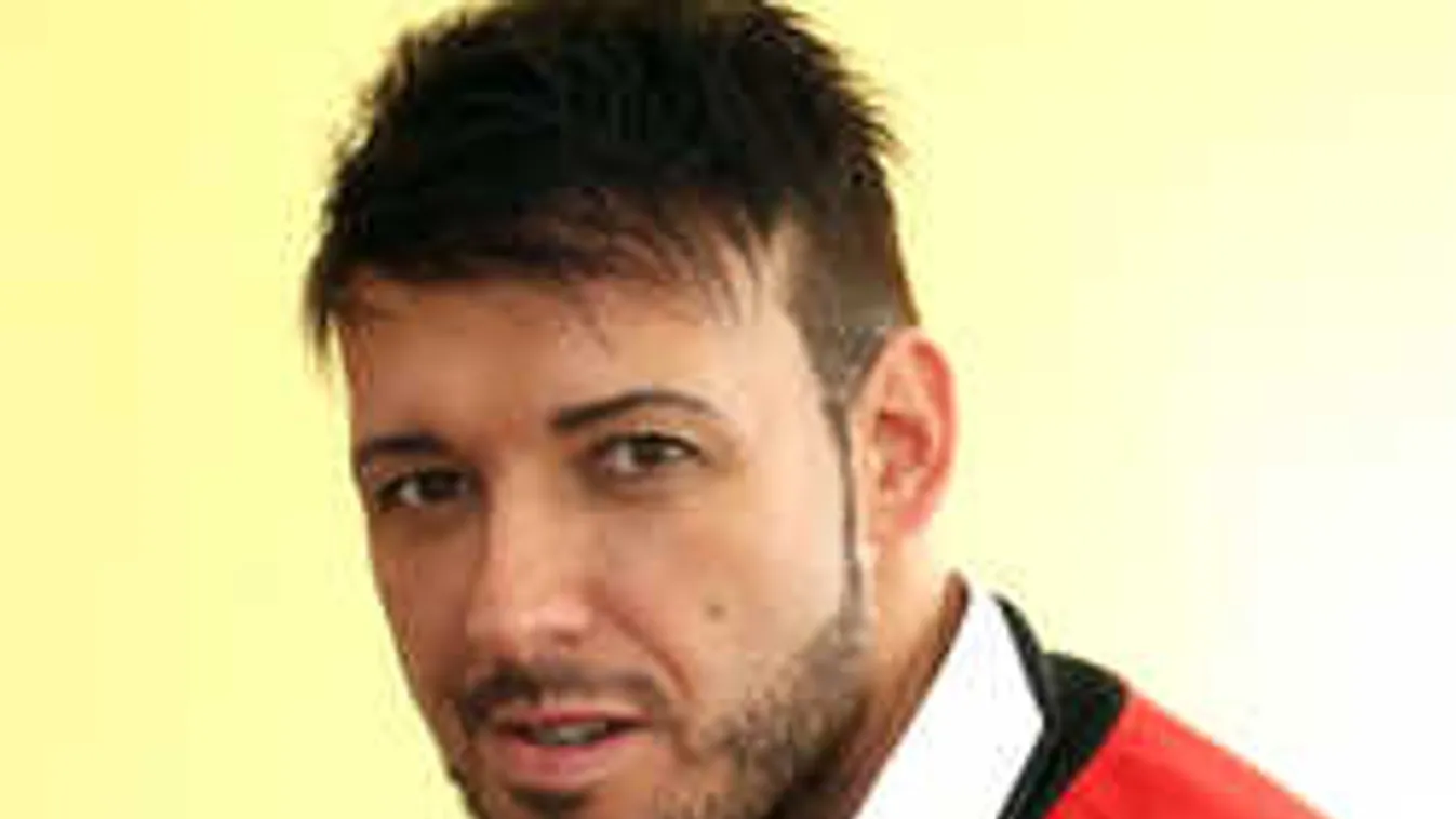 Ezt a barna szépséget szereti a válófélben lévő magyar sztár? - Fotó