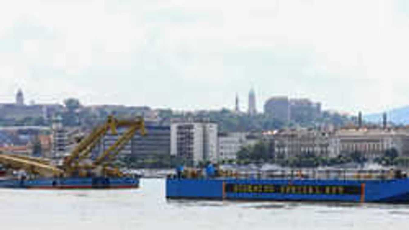 Megszólalt egy szakértő: széttörhetett a Hableány