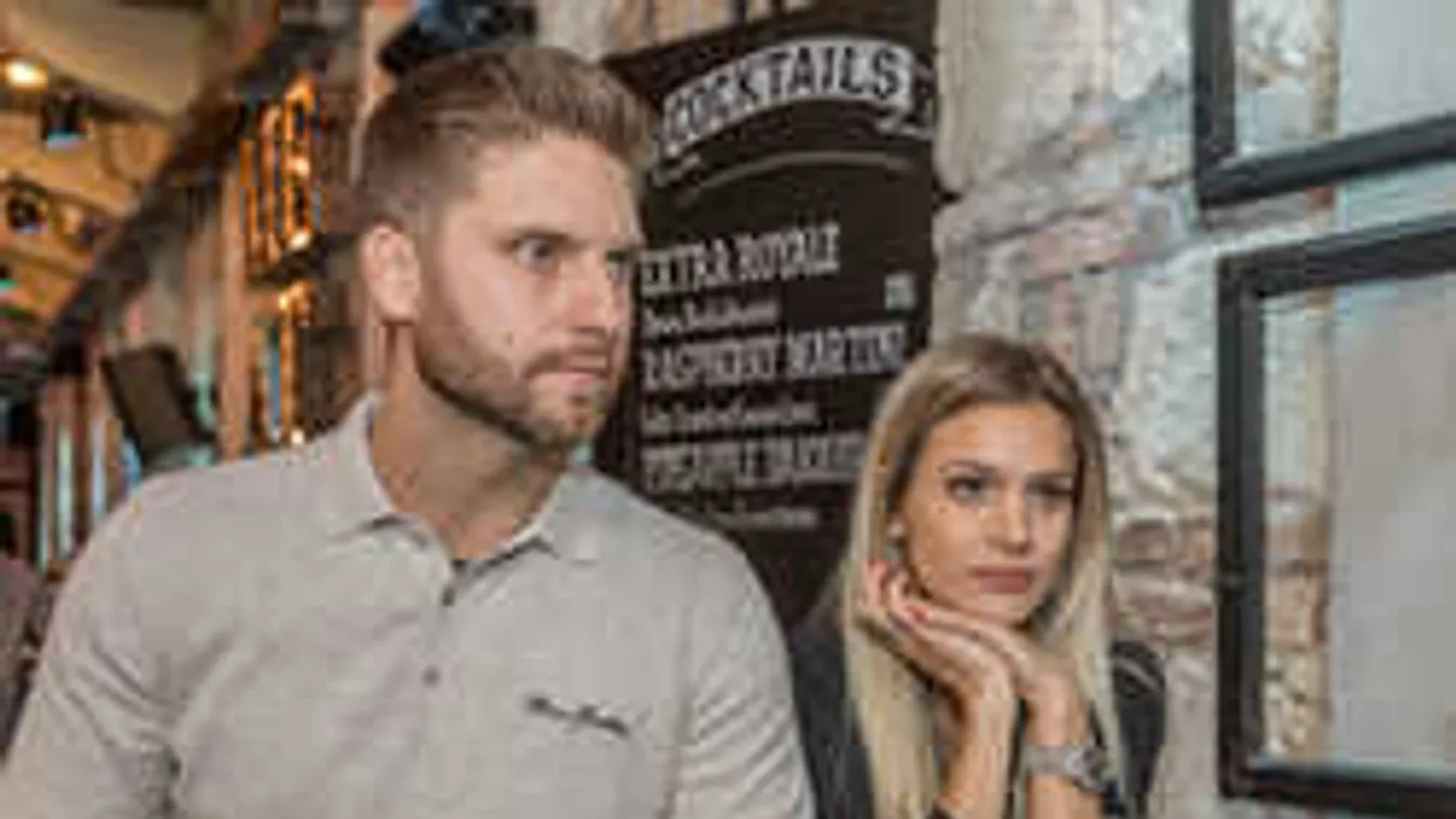 Idegtépő várakozás, utasszállító fedélzetén ragadt Weisz Fanni