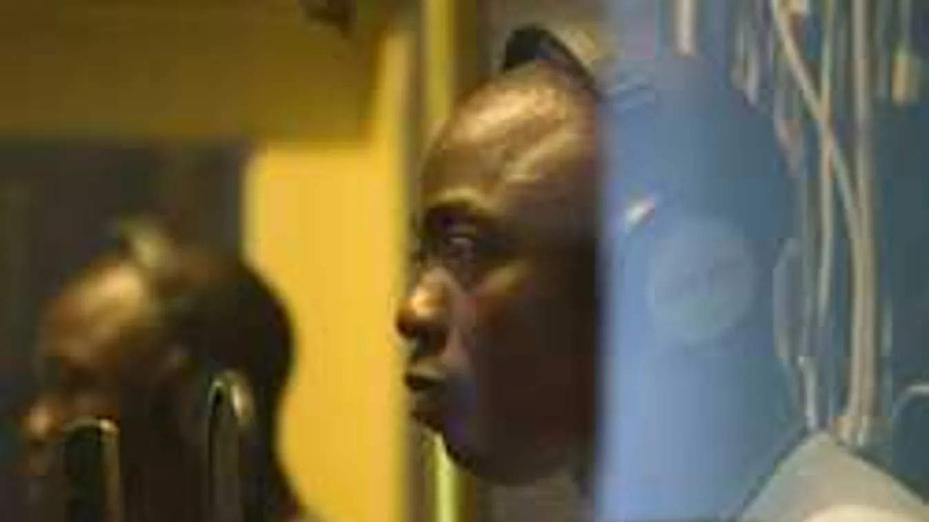 Ezer éve nem láttuk: az utcán fotózták le Fekete Pákót