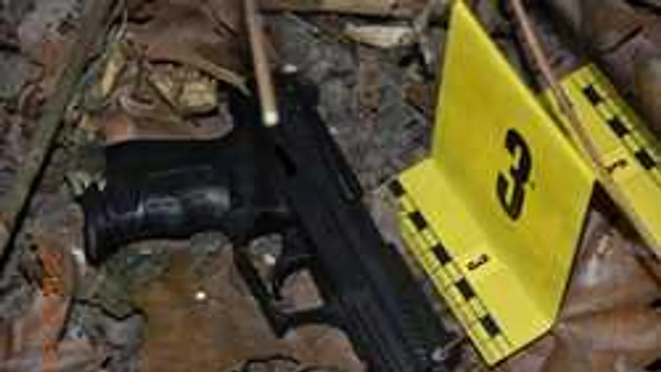 Óriási balhé volt Tatabányán, egy fegyver is előkerült a nyílt utcán