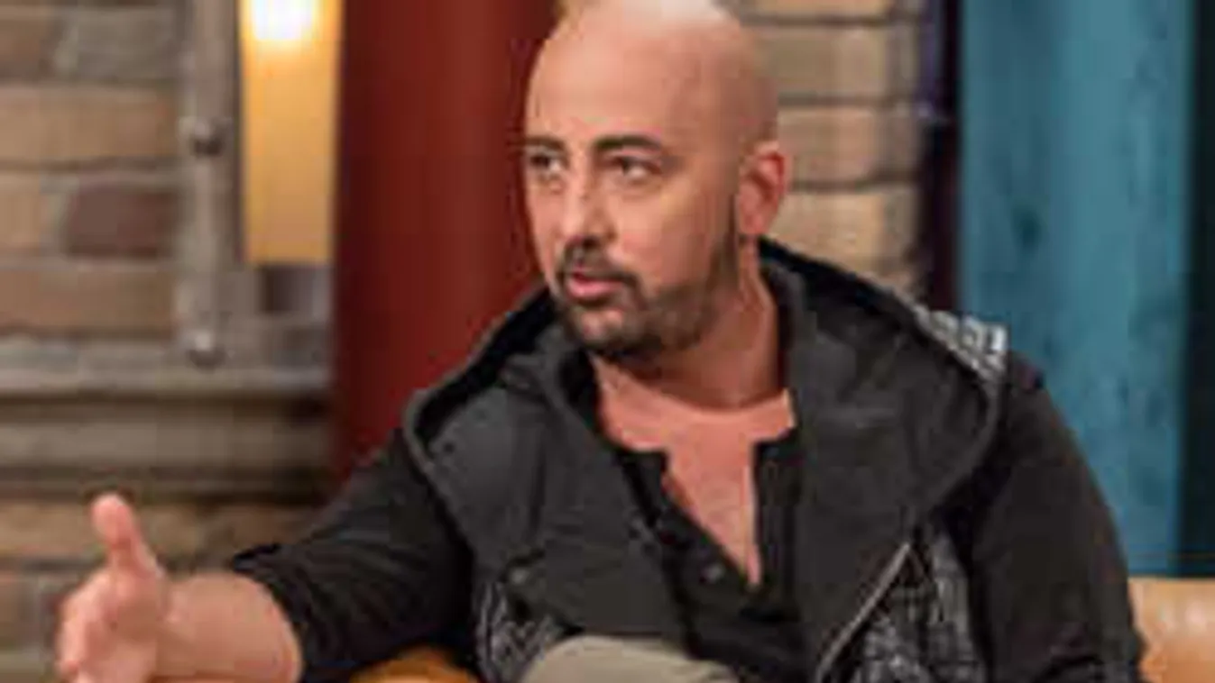 Így csajozik Dobrády Ákos, ezt ki gondolta volna róla?