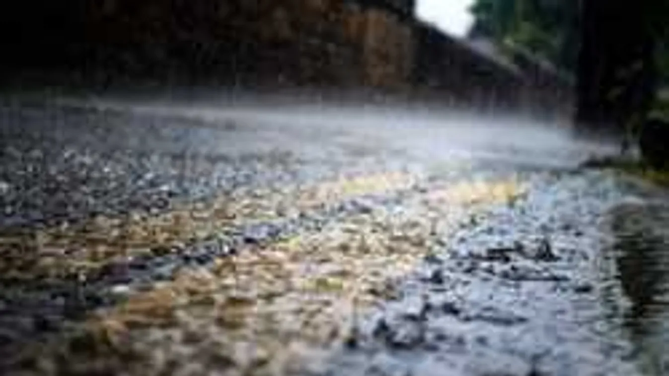 Heves zivatarokra figyelmeztetnek a meteorológusok