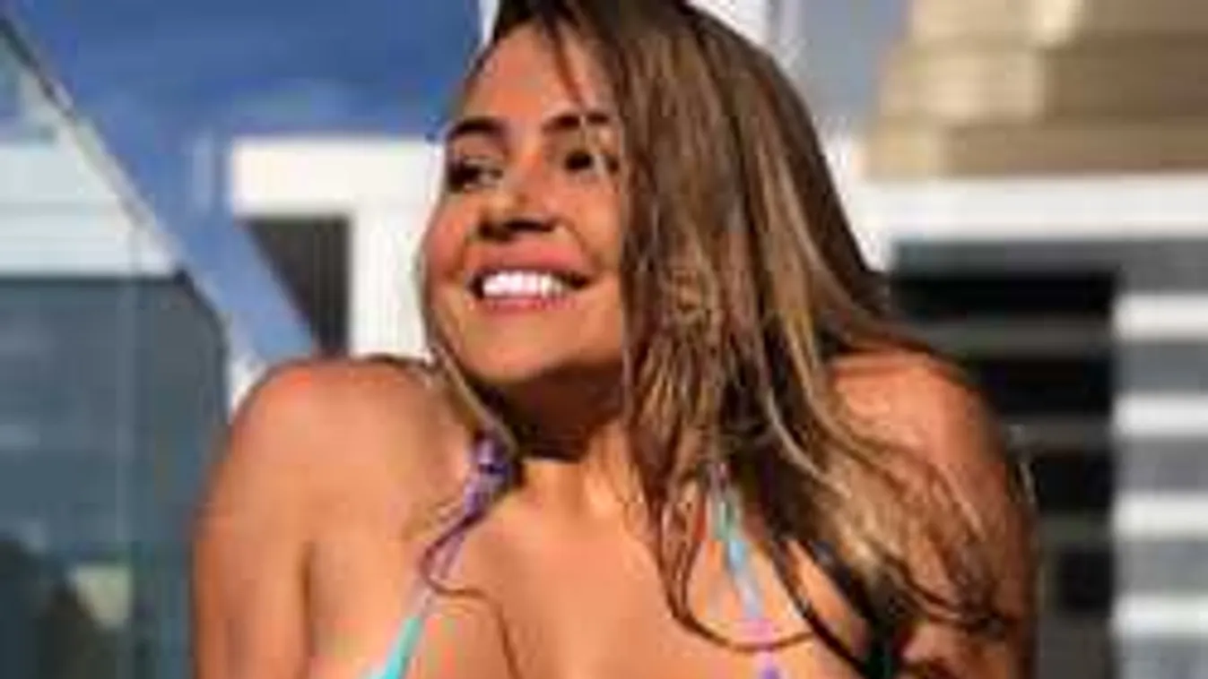 Hatalmas keblek, melltartó nélkül fotózták le a sportolónőt