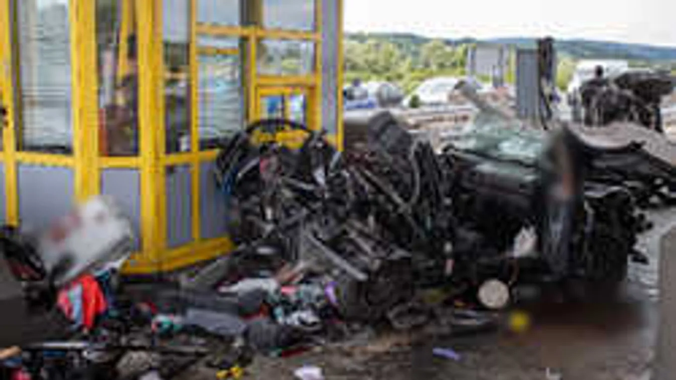 Ekkor hagyhatja el a kórházat a BMW-s által letarolt magyar család