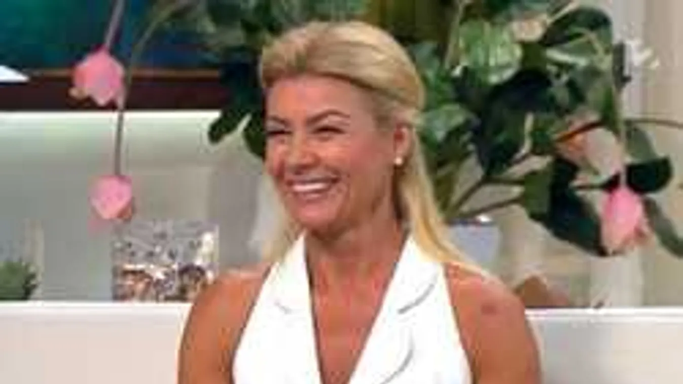 Bombaformában van: elképesztő fotók készültek külföldön Barta Sylviről