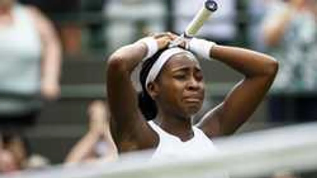 Nem bírta tovább, elsírta magát a 15 éves csodalány