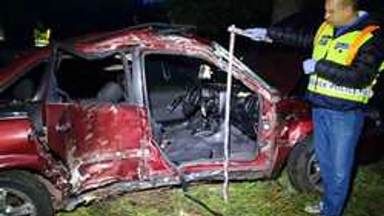 Megrázó képek a vasárnap hajnali halálos balesetről