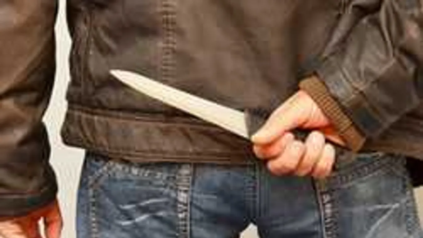 Véres támadás Budapest utcáin, nagy erőkkel vonultak ki a rendőrök