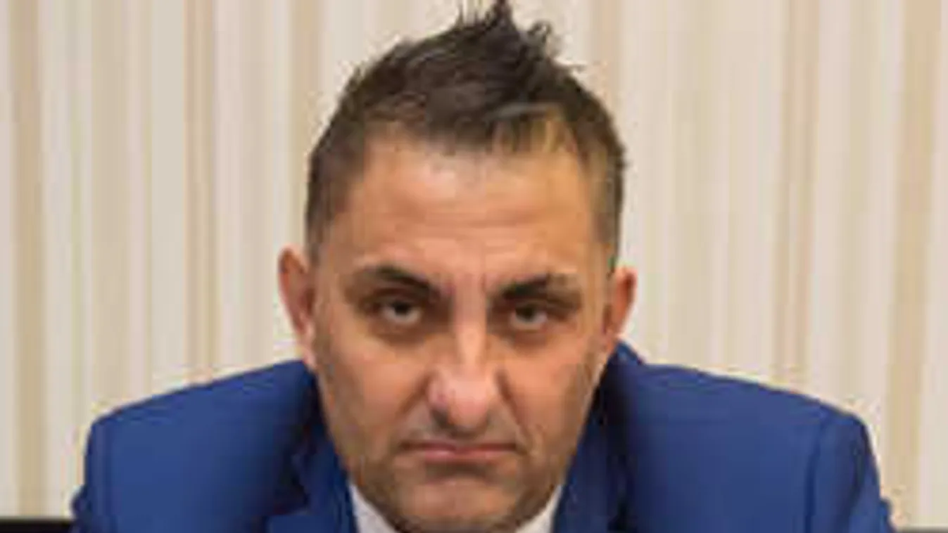 Felmentették, de még nem lélegezhet fel Gáspár Győző