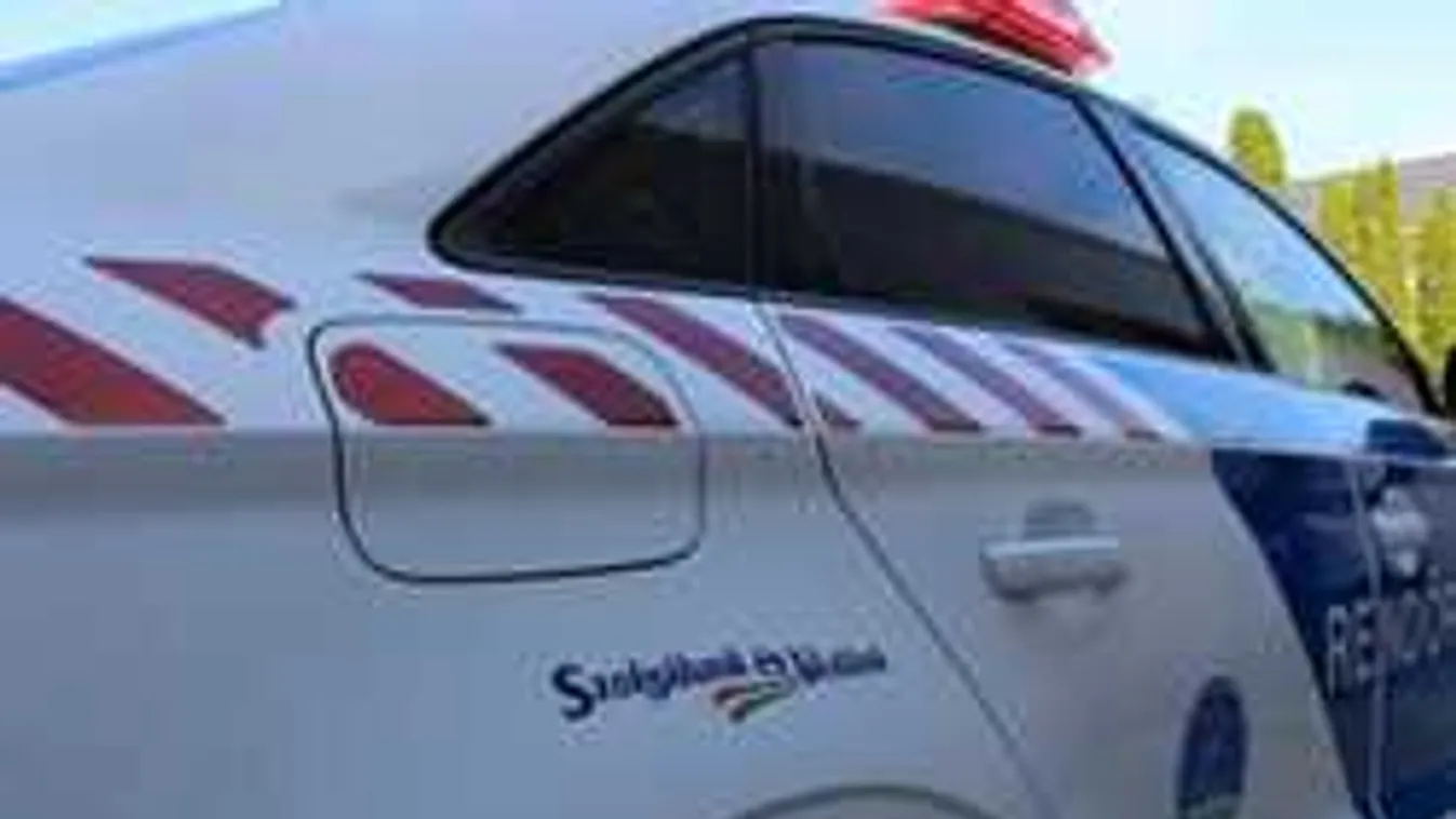 Dráma a pusztító viharban, szakadékban rekedt egy magyar család