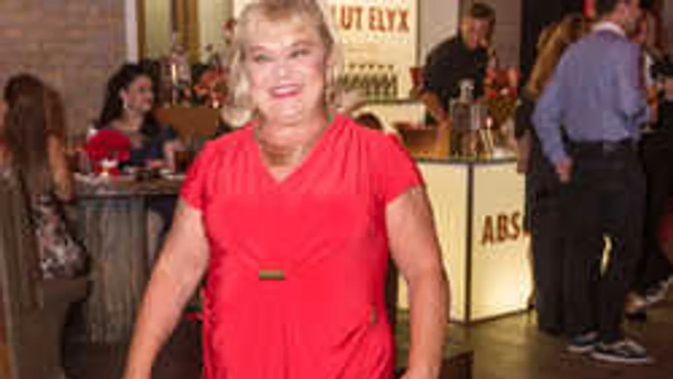 Ezt hozza a jövő: döbbenetes jóslatot kapott Oszvald Marika