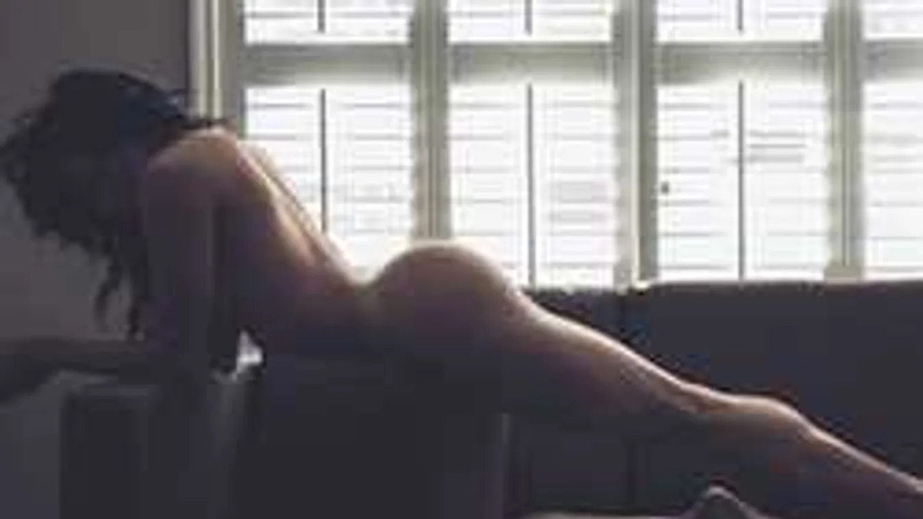 Meztelenül heverészett az ablakában a táncosnő, készült is egy kép róla!