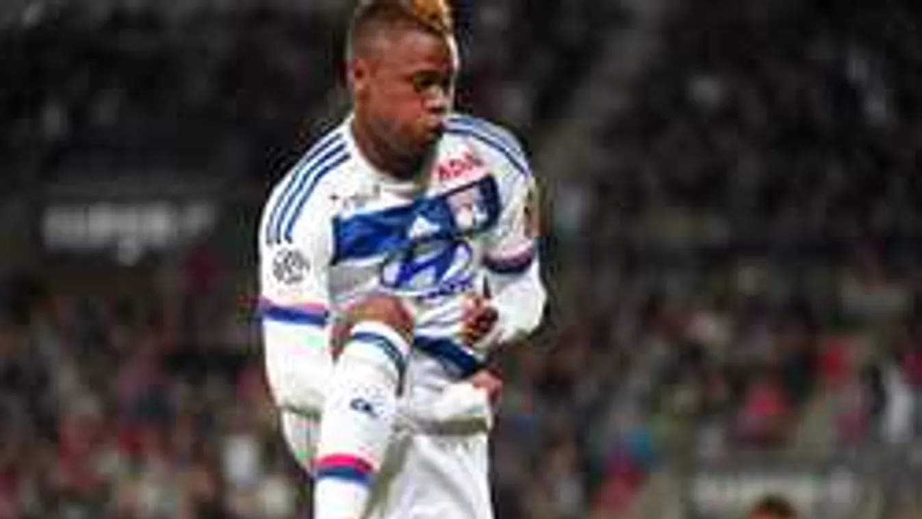 Mindenki a focistán röhög: mellényúlt a szexvideóján