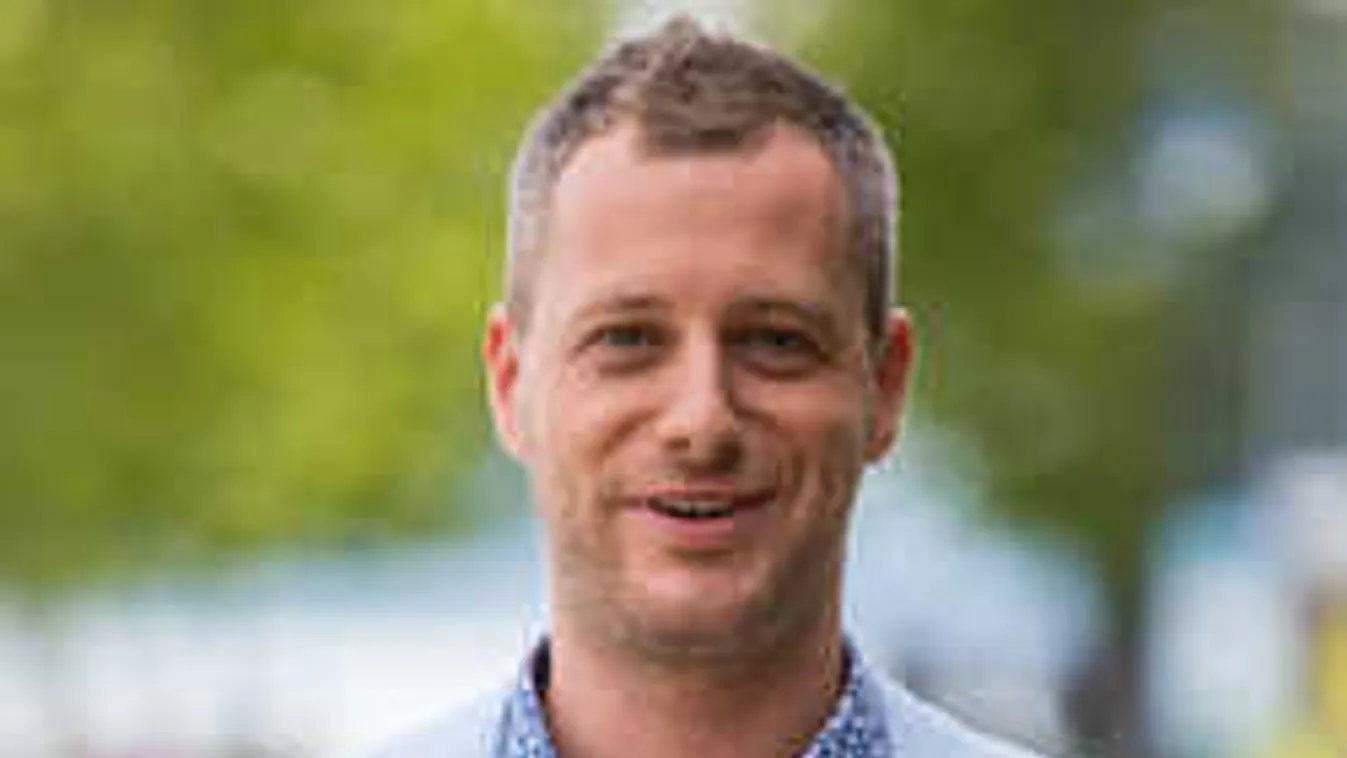 Óriási változás a magánéletében, bejelentést tett a magyar műsorvezető