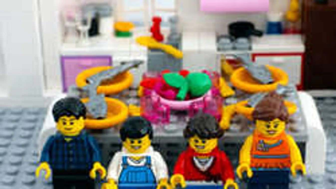 Ravasz trükkel próbálkoznak a legós csalók