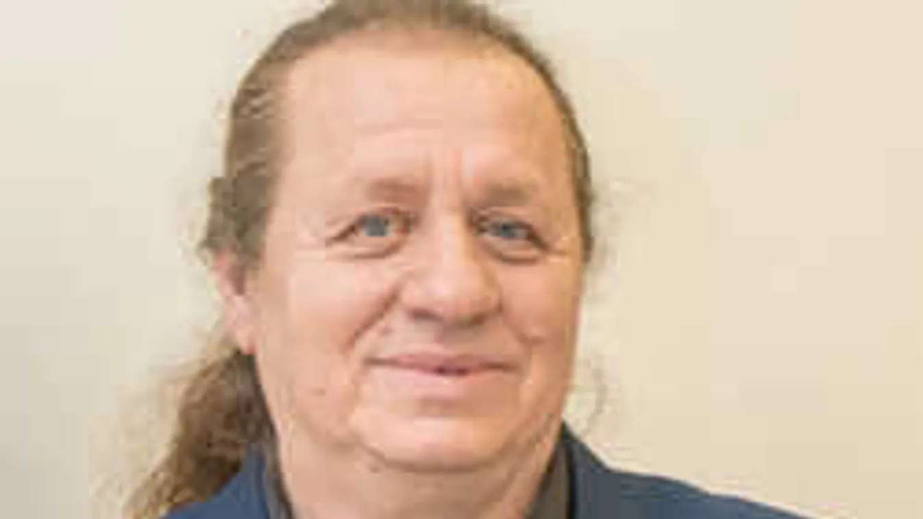 Utcán lett rosszul: Kórházba került Zámbó Árpy