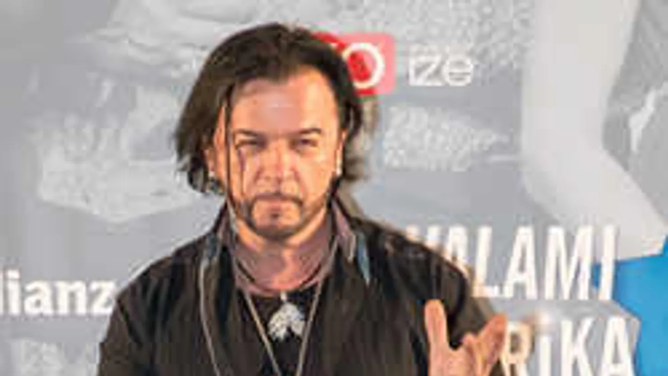 Senki sem érti Kozsót, a rajongók is tanácstalanok