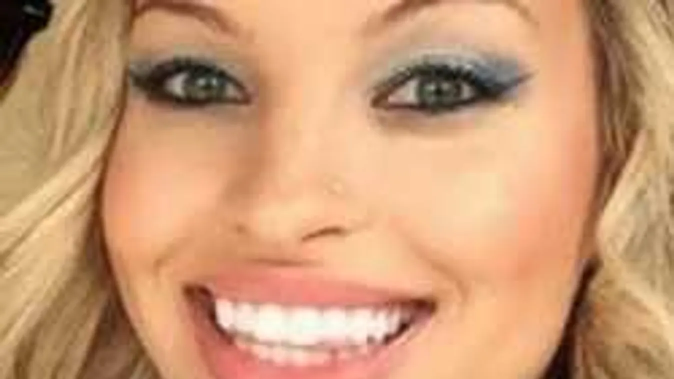 Tizenhárom éves diákjával szexelt ez az angyalarcú tanárnő - Fotó