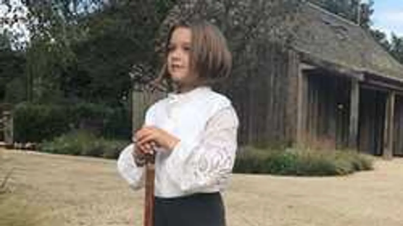 Igazi cukiságbomba, lenyúlta Victoria Beckham pózát kislánya - Fotó