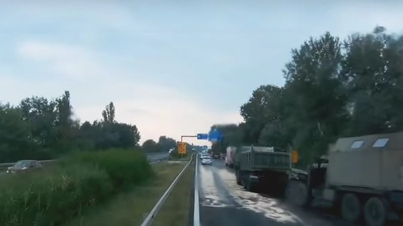 Előkerült egy videó: így szenvedett balesetet az M7-esen a katonai konvoj