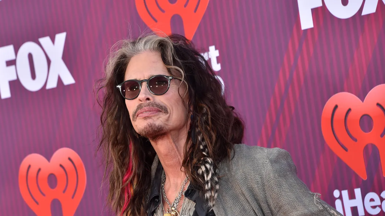 Leállította a koncertet és kiosztotta rajongóját az Aerosmith énekese