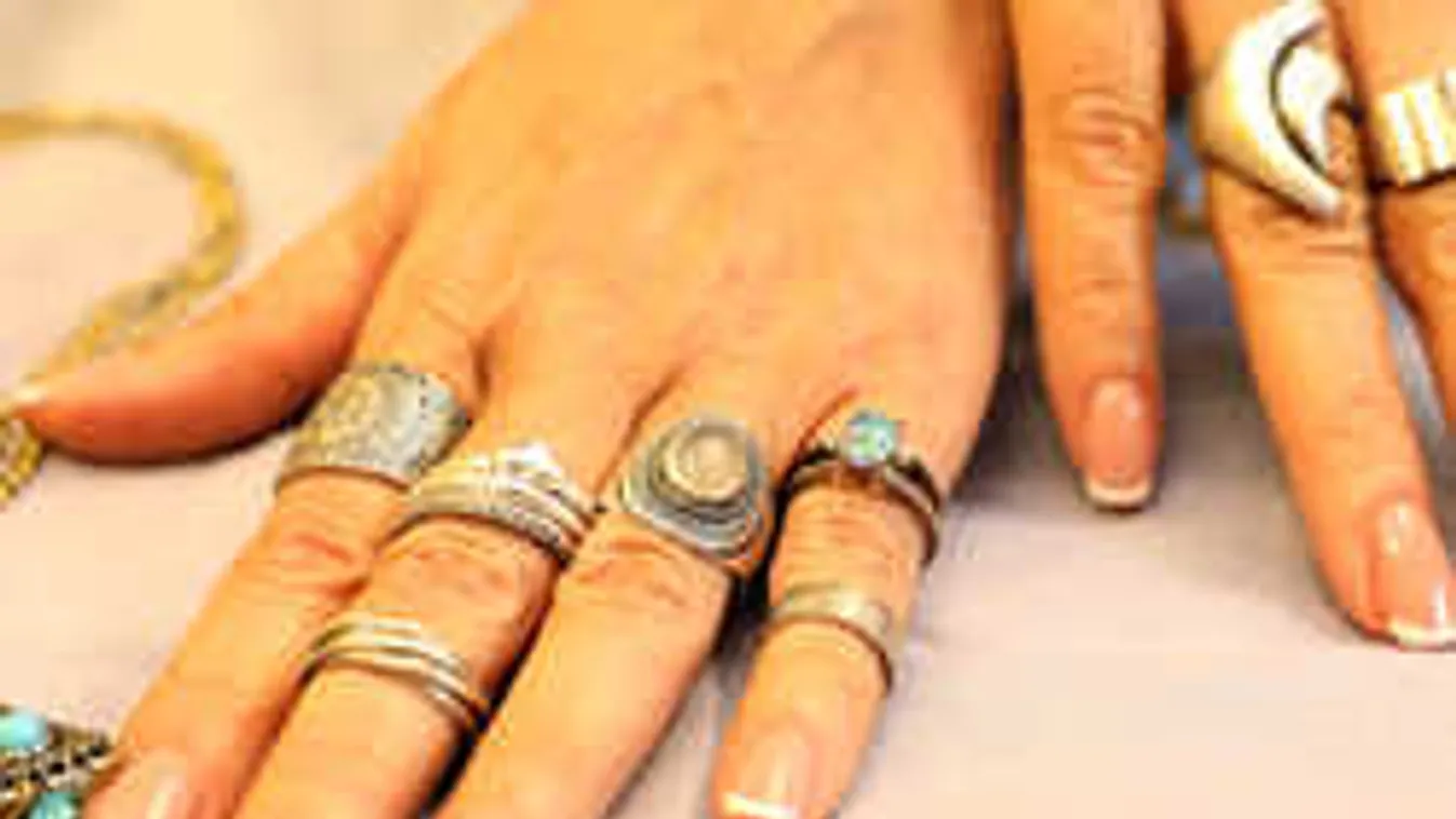 Tévedésből kapta az aranyat, beadta a zaciba