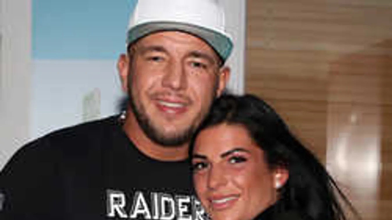 Minden részletet elárult Curtis, ez történt a szülőszobán