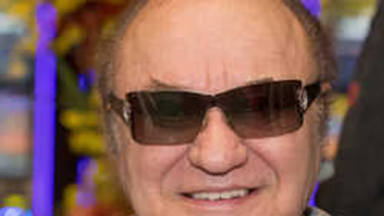 Nem hiszed el, mennyiért árulják a legendás magyar énekes kocsiját