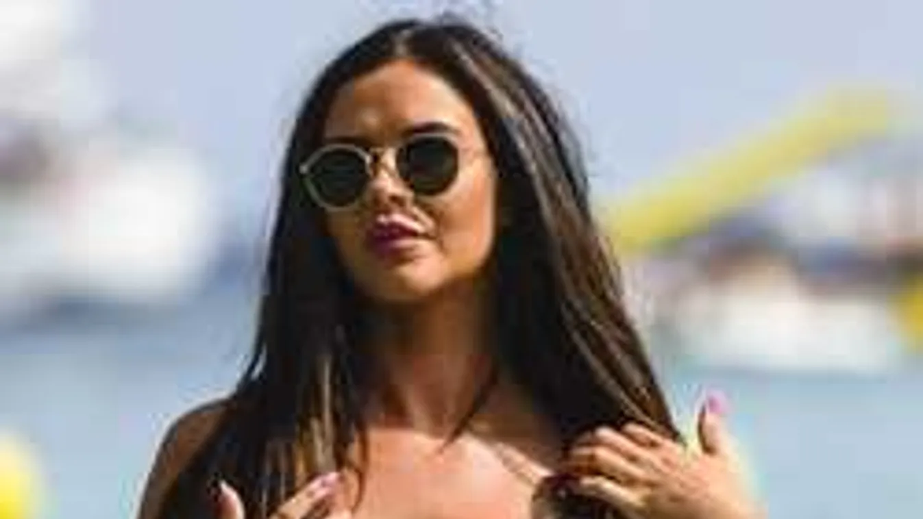 Visszatért a retró fürdőruha, ebben hódítanak most a nők