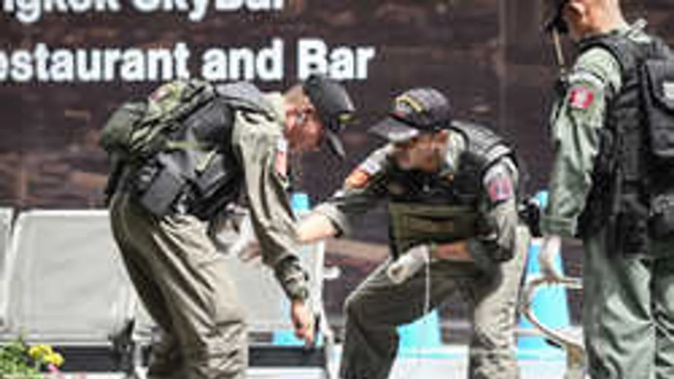 Megrázó részletek: egy magyar mellett robbant a bangkoki bomba