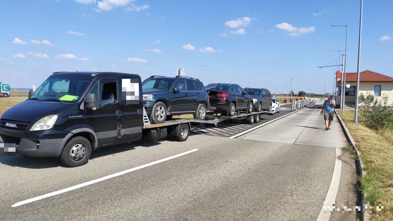 Újabb horrorkaravánra csaptak le a zsaruk, két tonna túlsúllyal mentek