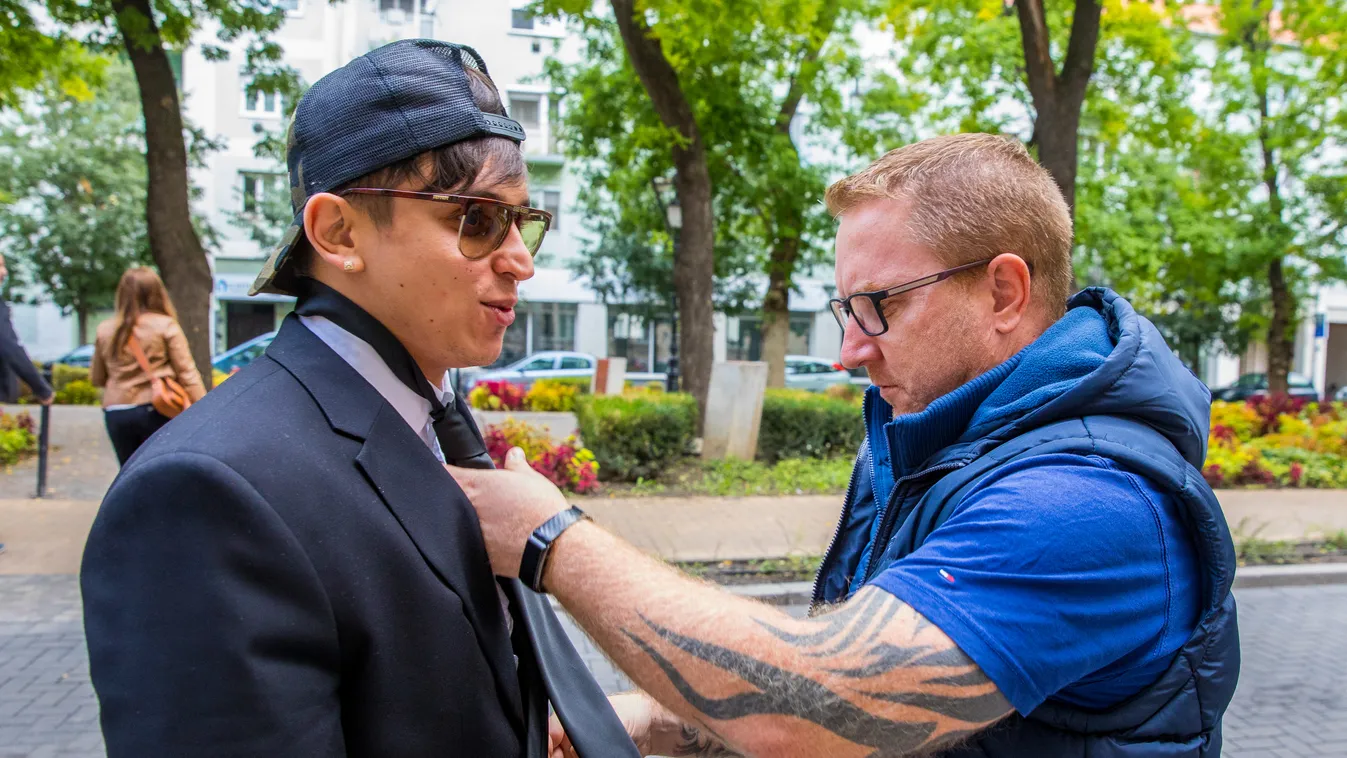 A Ripost kikupálta Aureliot a tárgyalás előtt