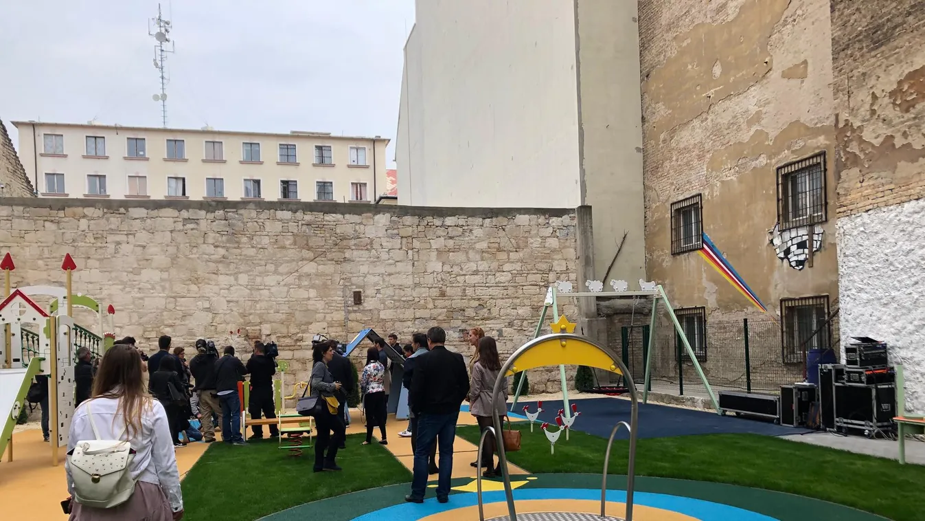 Különleges játszóteret kaptak a gyerekek a Szerencsejáték Zrt.-től