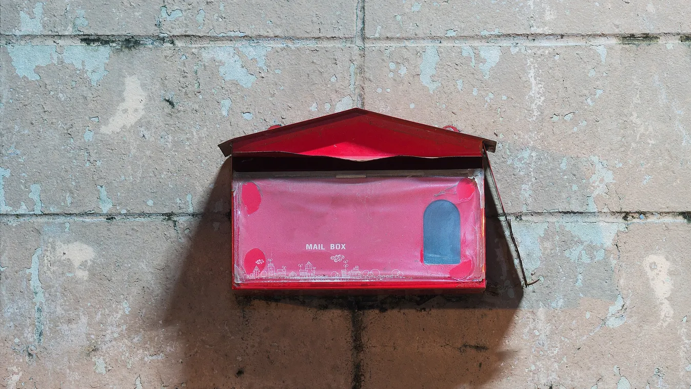 Jó hírt közölt a Magyar Posta: ma már mindenki megkapja a rezsiutalványt