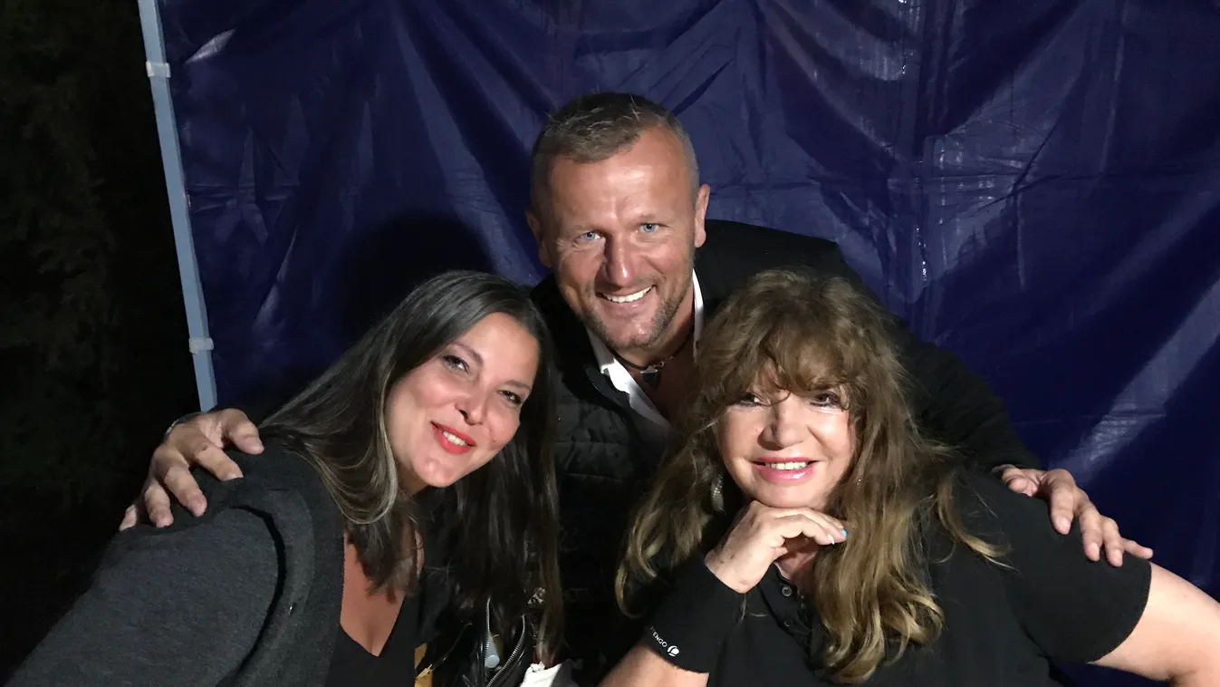 Sármos pasi tűnt fel Zalatnay Cini mellett: Összesúgnak a rajongók